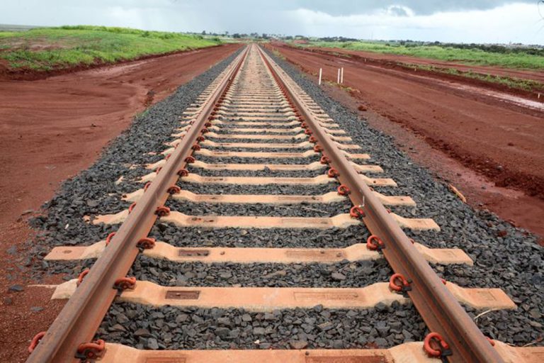 Governo prevê investimentos de R$ 4 bi em nova ferrovia em MT