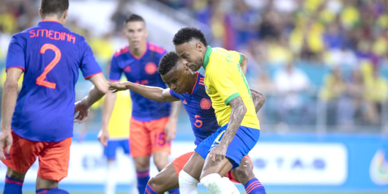 Amistoso: Brasil e Colômbia ficam no empate em 2 a 2