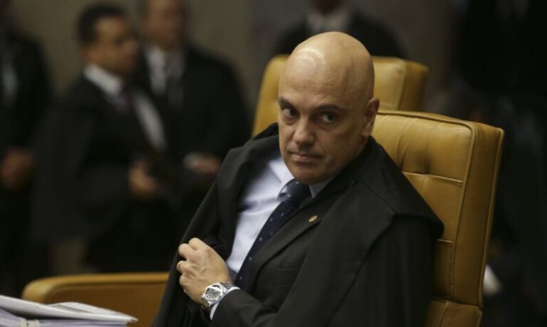 Bastidores da República: PGR pede que STF retire Moraes de ação contra Bolsonaro