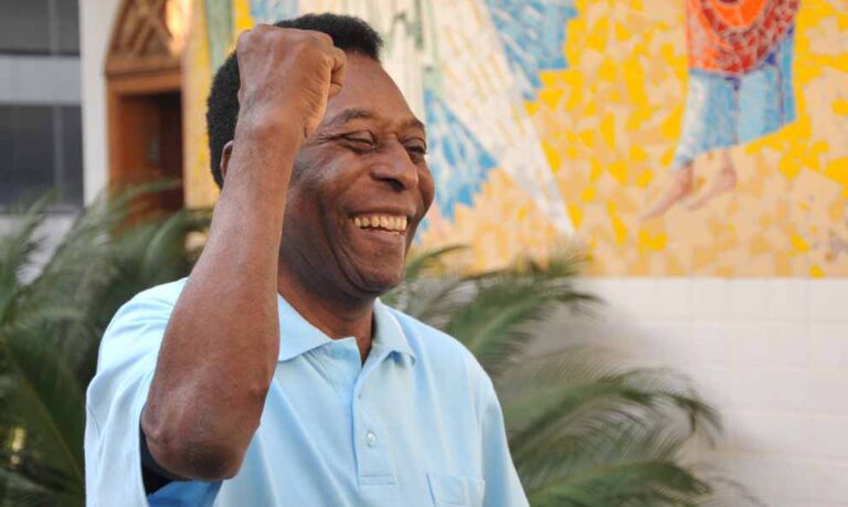 Município também decreta luto oficial de 3 dias pela morte do Rei Pelé